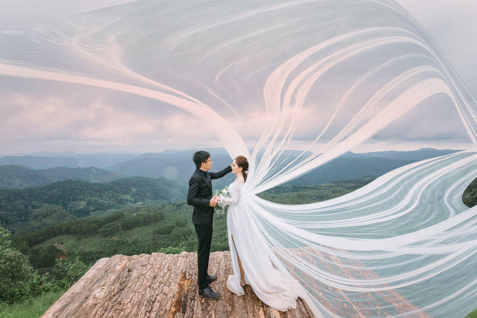 Trại mát là một địa điểm chụp hình cưới Đà Lạt đẹp nổi tiếng