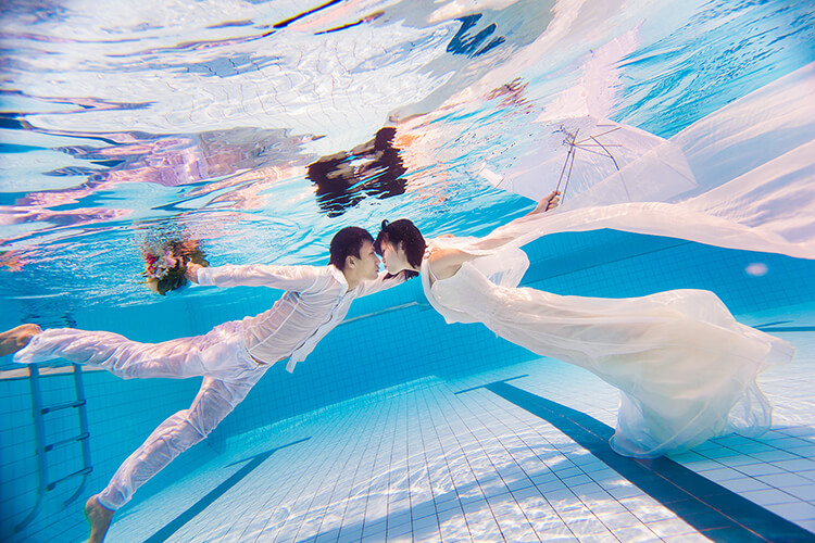 Cần chuẩn bị tâm lý và kỹ năng trước khi muốn chụp hình cưới dưới nước