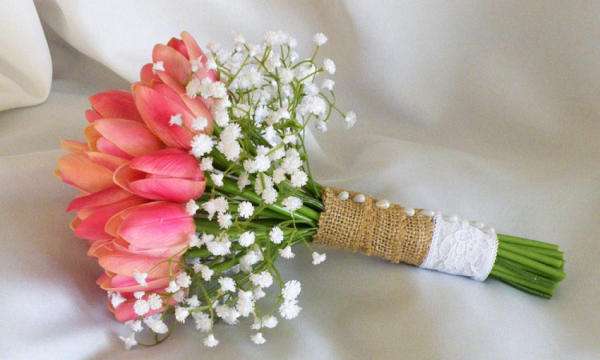 Top 15+ mẫu hoa cưới tulip cầm tay đẹp nhất cho cô dâu trong ngày cưới