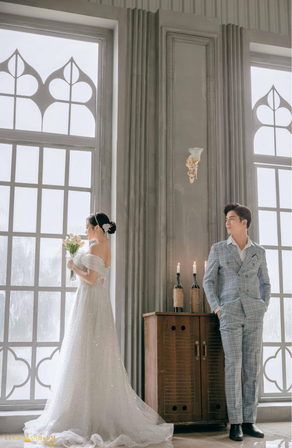 Váy cưới Hàn Quốc đơn giản sang trọng nhất 2023  Lucky Anh  Em